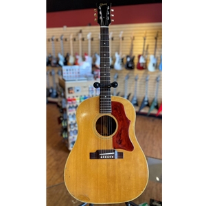 Used Gibson J50 w/case